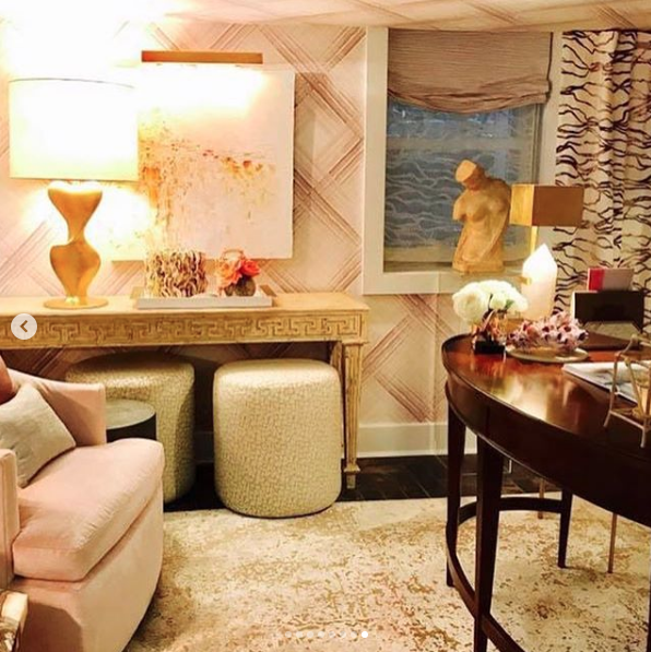 Photo of New York City interior designer Patrick Hamilton's room at the Southern Style Now Showhouse featuring a classically inspired sculpture sourced by Heather Karlie Vieira of HKFA
